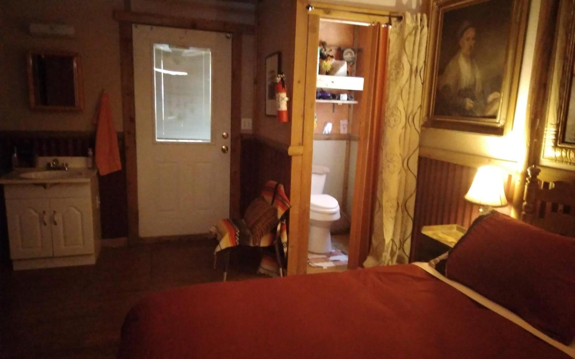 La Loma Del Chivo Llc - The Spirit Room Маратон Экстерьер фото